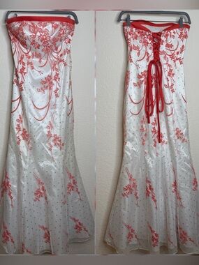 Windsor White & Orange Floral Embroidered Strapless Lace-Up Back, Mermaid,Size 4